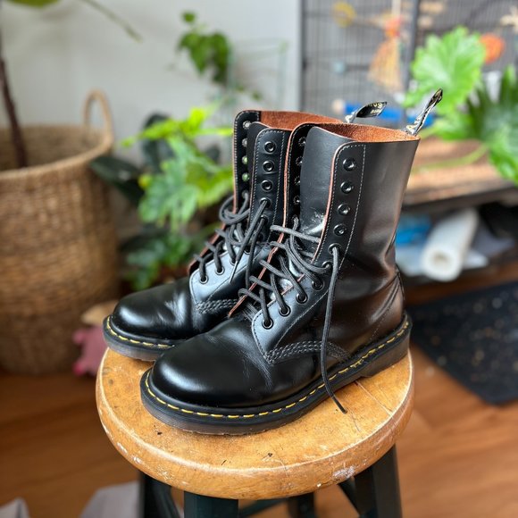 Dr martens renaissance boots new arrivals
